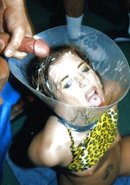 девушка туалет